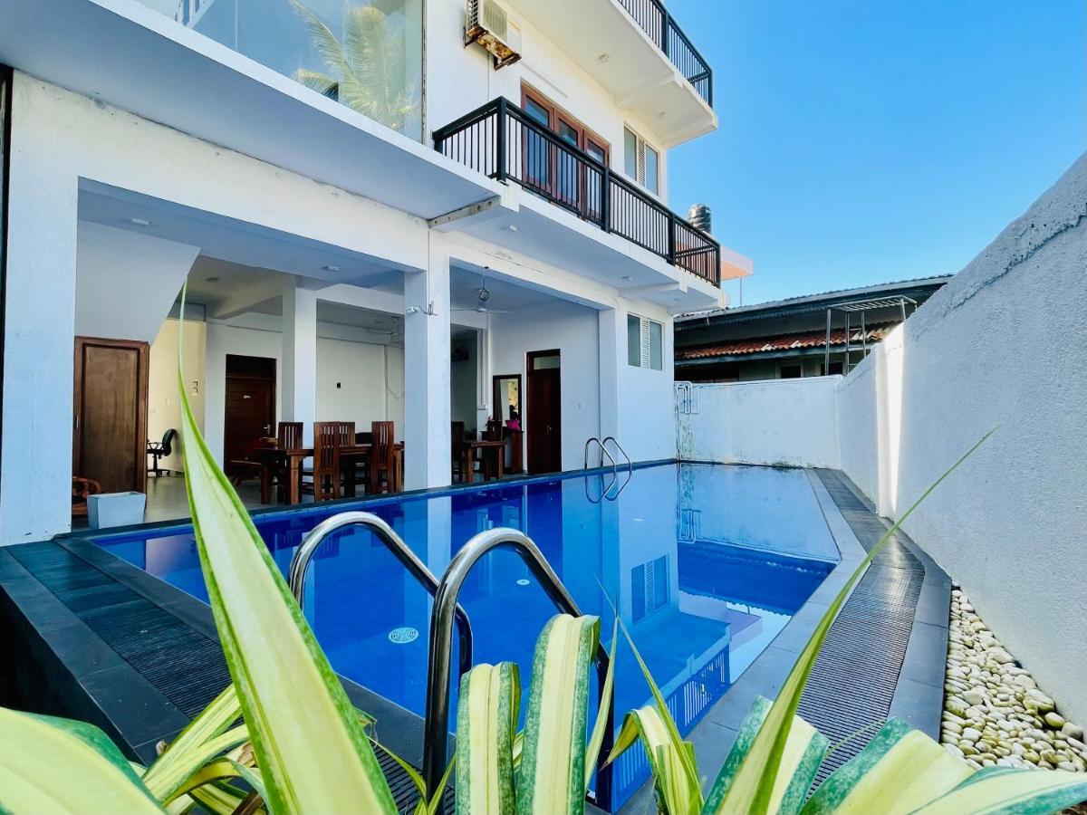 Rominrich Hotel Hikkaduwa Ngoại thất bức ảnh