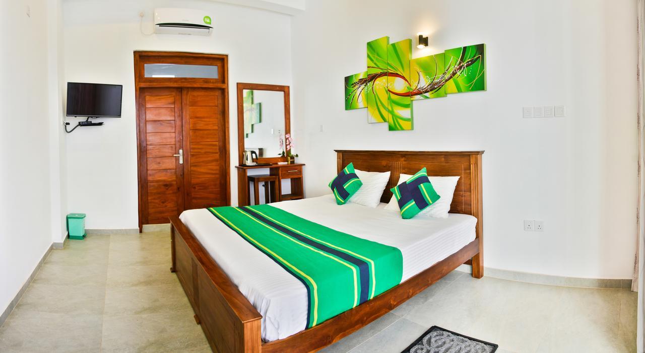 Rominrich Hotel Hikkaduwa Ngoại thất bức ảnh