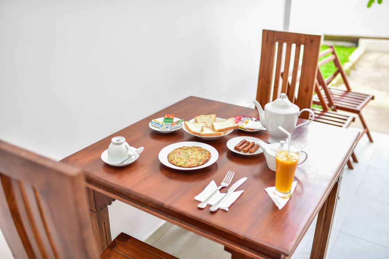 Rominrich Hotel Hikkaduwa Ngoại thất bức ảnh